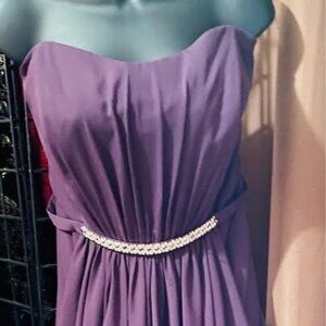 Women's sz 18 plum/purple gown. Strapless with boning and rhinestone belt accent